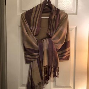 Gap shawl/wrap